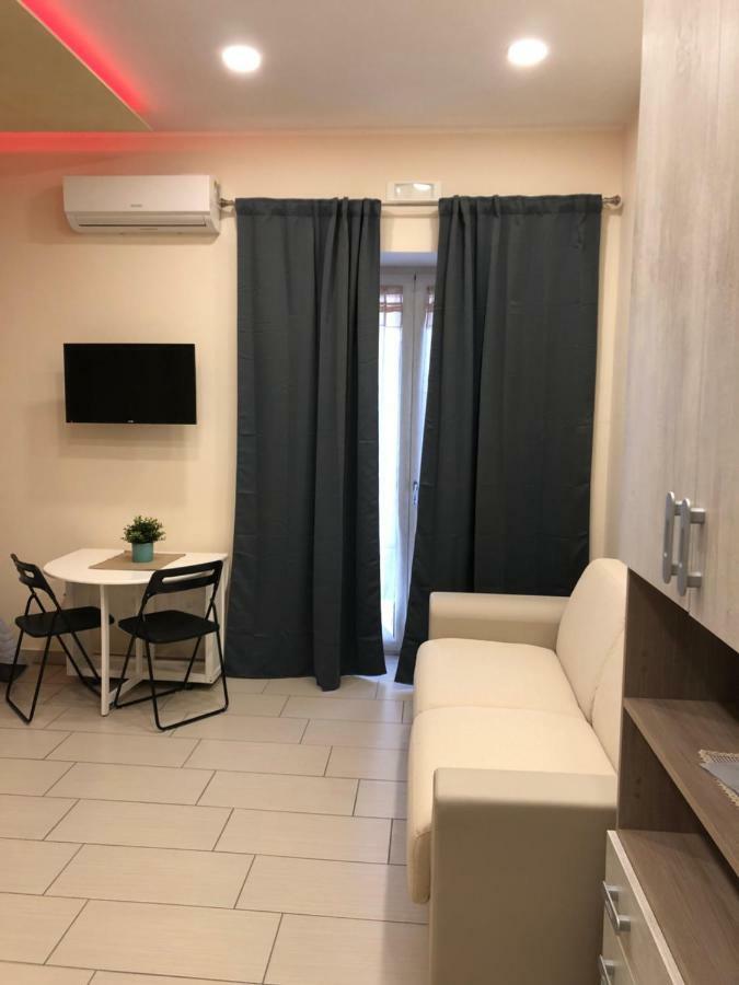 Room25Mq Picasso Cercola Exterior photo