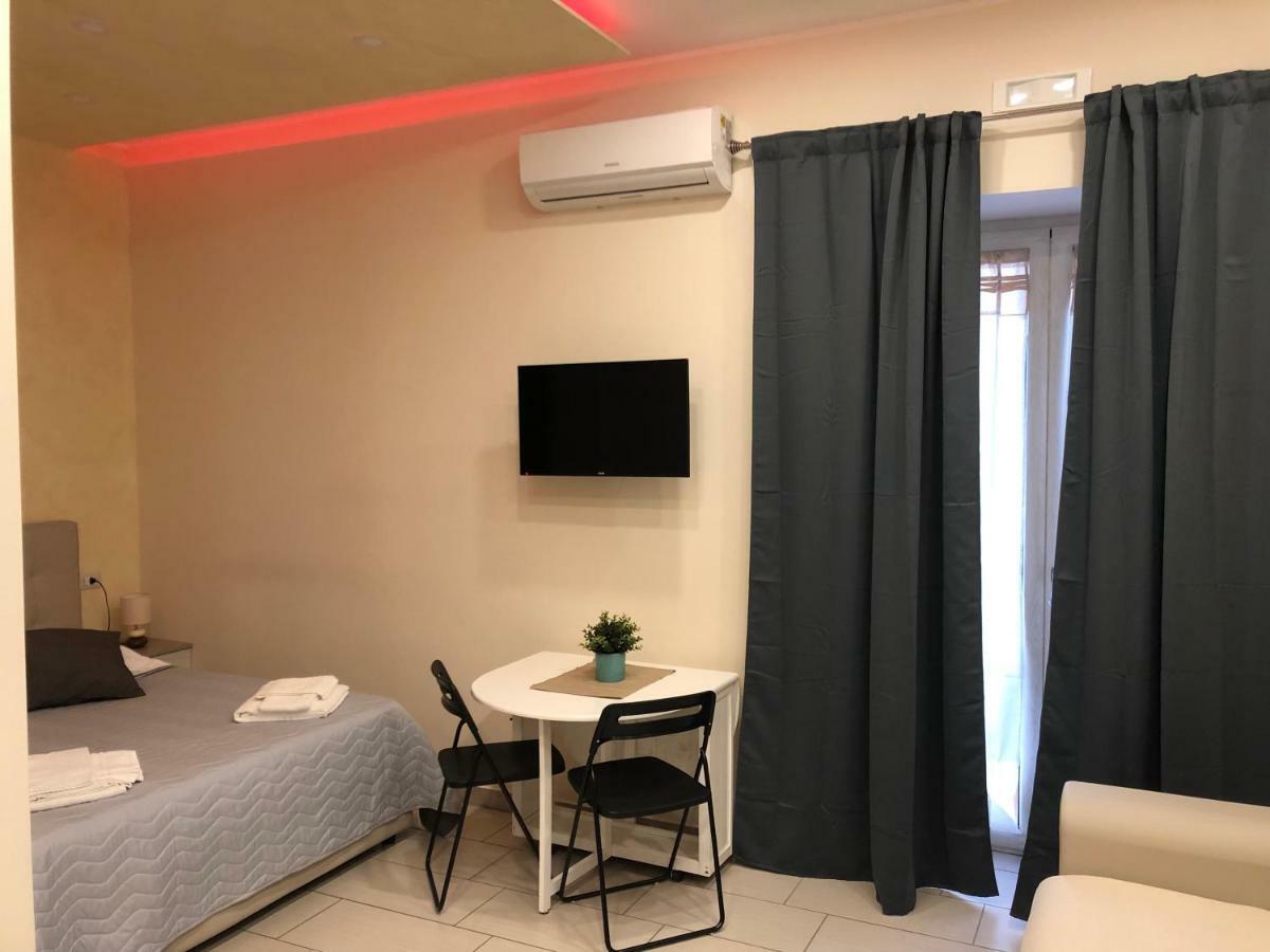 Room25Mq Picasso Cercola Exterior photo