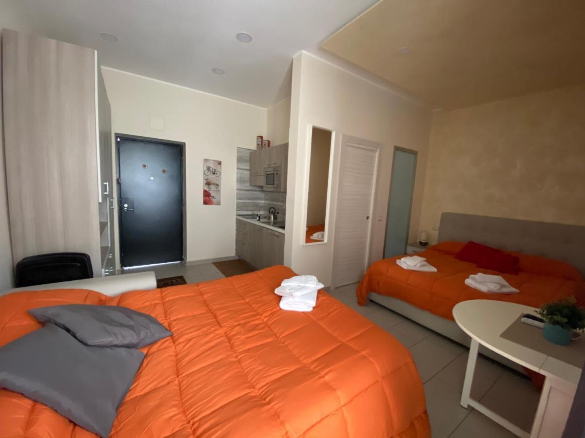 Room25Mq Picasso Cercola Exterior photo